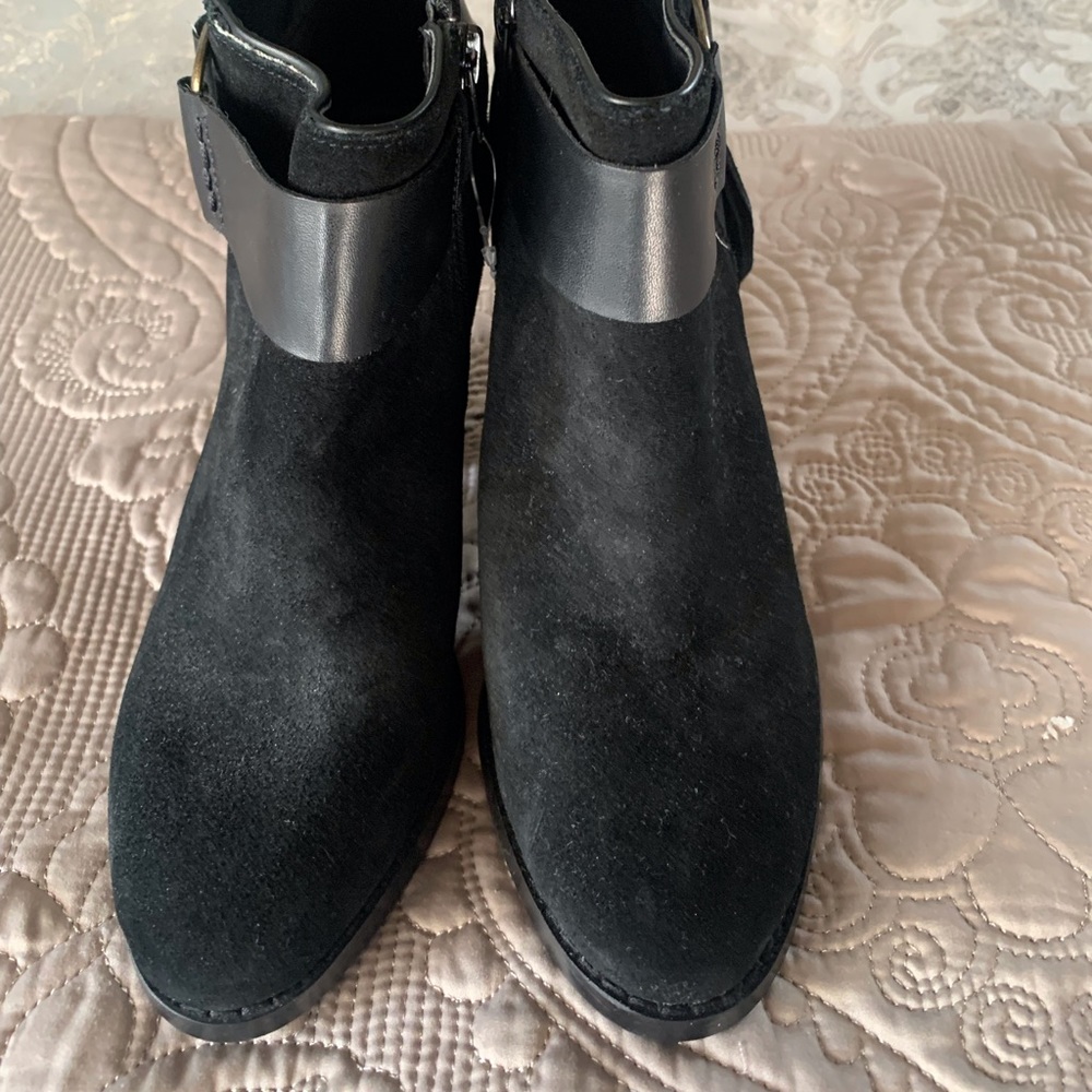 Black Kensie Boots